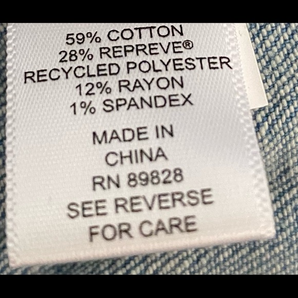 Frayed Jogger Jeans - Picture 8 of 9